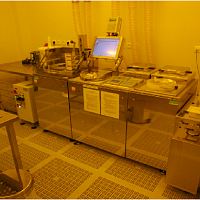 Resist coating and development system SÜSS MicroTec RCD8
