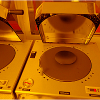 Resist coating and development system SÜSS MicroTec RCD8