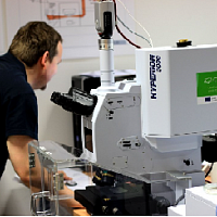 Vacuum FTIR Vertex70v + microscope Hyperion 3000 KIT - polarizors