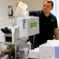 Vacuum FTIR Vertex70v + microscope Hyperion 3000 KIT - polarizors
