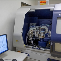 X-ray diffractometer with high brightness source Rigaku SmartLab 9kW
