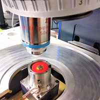 Magneto-optical Kerr microscope
