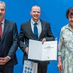 Perovskites could change the future of solar energy. Aleš Vlk, who studies them, has won the Otto Wichterle Award